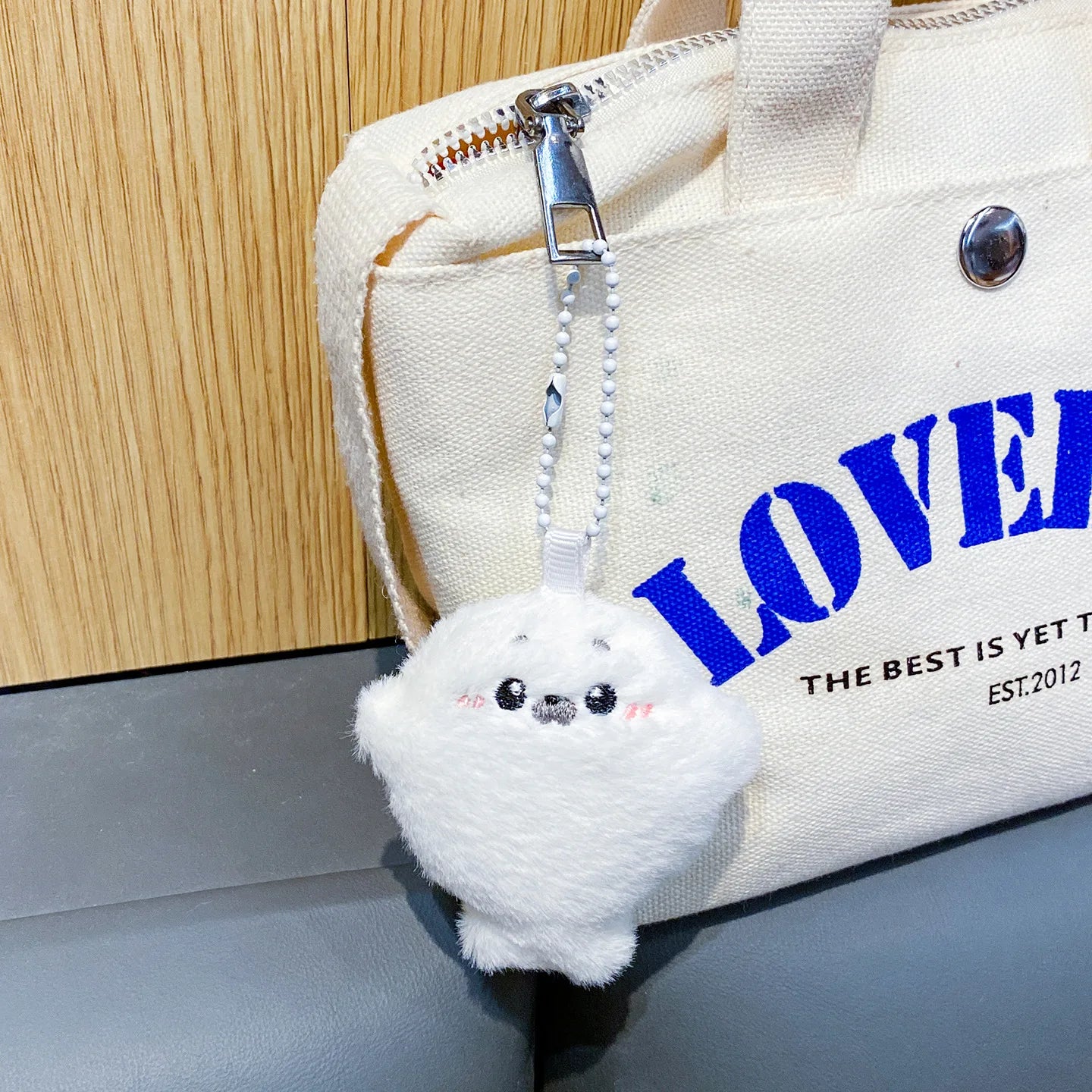 Baby seal plush toy bag pendant, cartoonish and cute plush doll pendant, baby doll keychain, gift for you