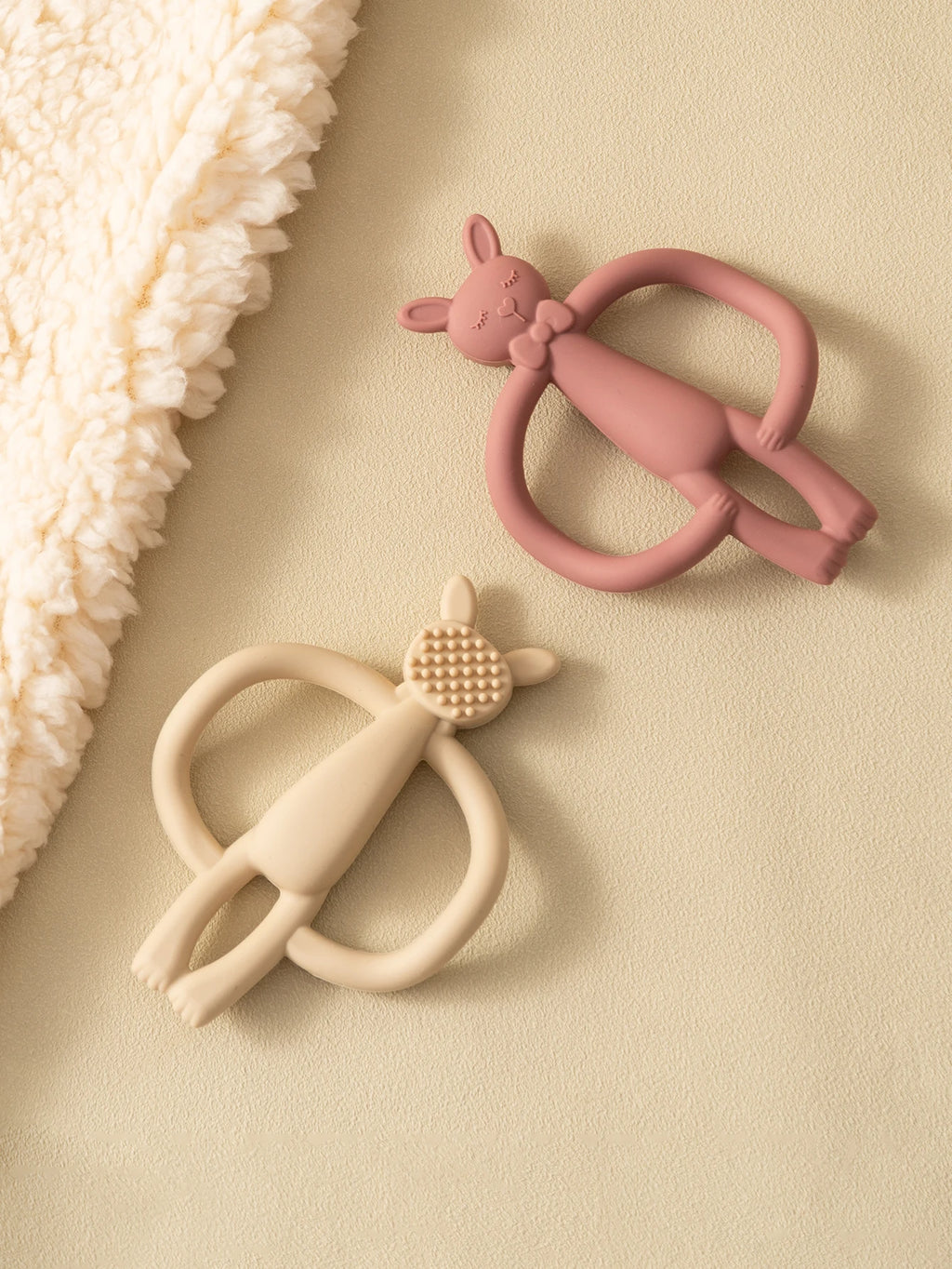 Color Kids 1PCS Silicone Teether Toys Baby Nursing Teether Gifts Newborn Cartoon Rabbit Teether Toys Teething Infant Chewing Toy