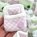 ▶1Pcs Cute Plush Four-leaf Clover Doll Bed 8*6*1CM Soft Sleeping Bag Mini Doll Room Decoration Furniture Doll Accessories