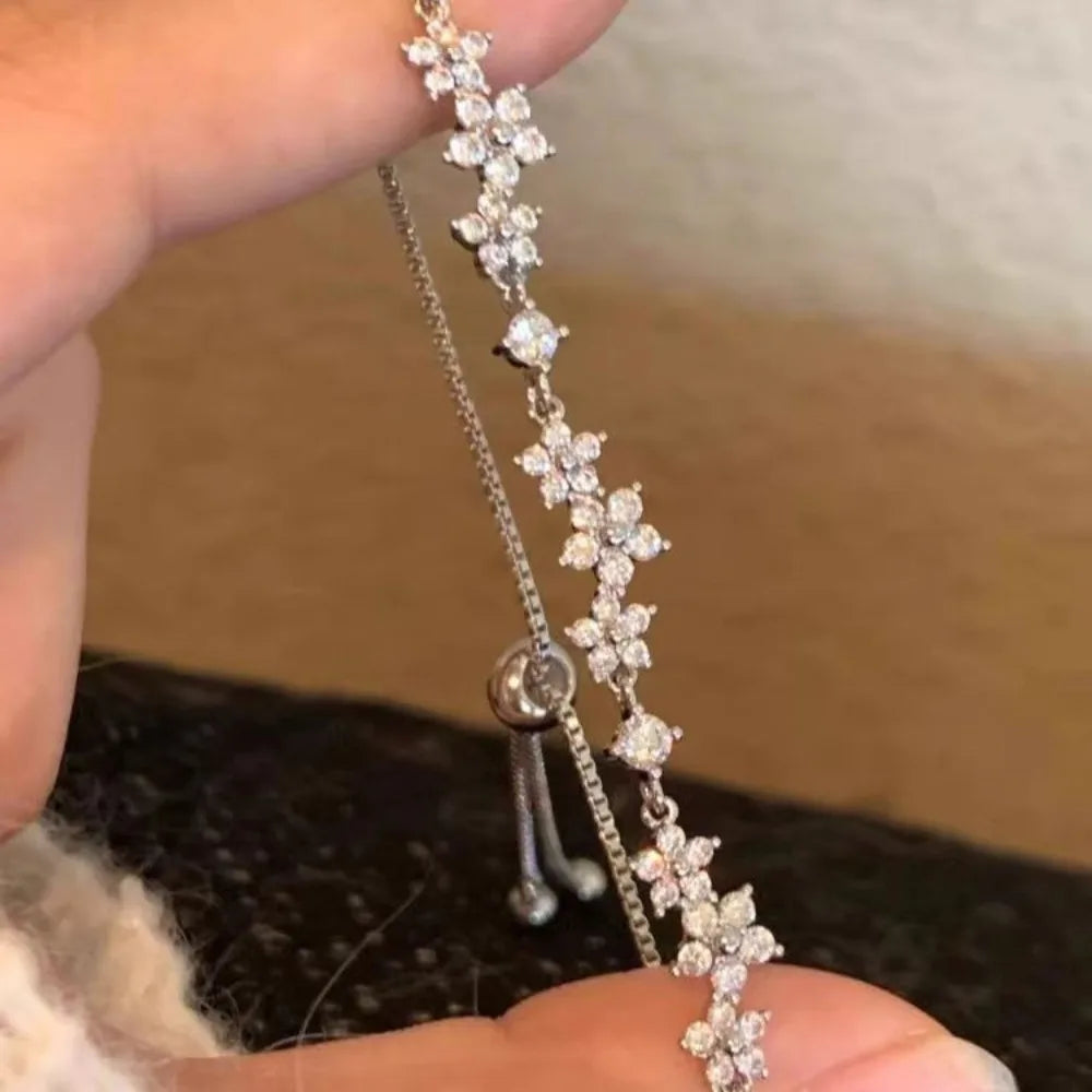 Exquisite Luxury Shining Micro-inlaid Zircon Cherry Blossoms Flower-shaped Adjustable Pull Bracelet for Women Sweet Jewelry Gift