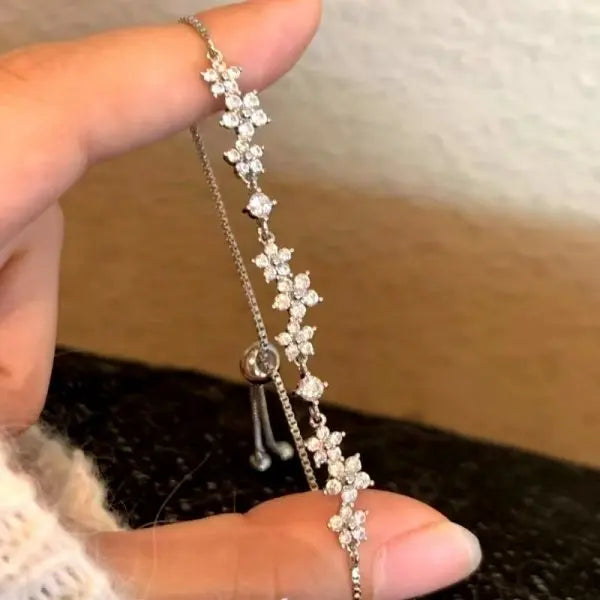 Sparkling Cherry Blossoms Butterfly Bracelet Women's Fashion Temperament Wave Moon Flower Adjustable Bracelet Wedding Jewelry