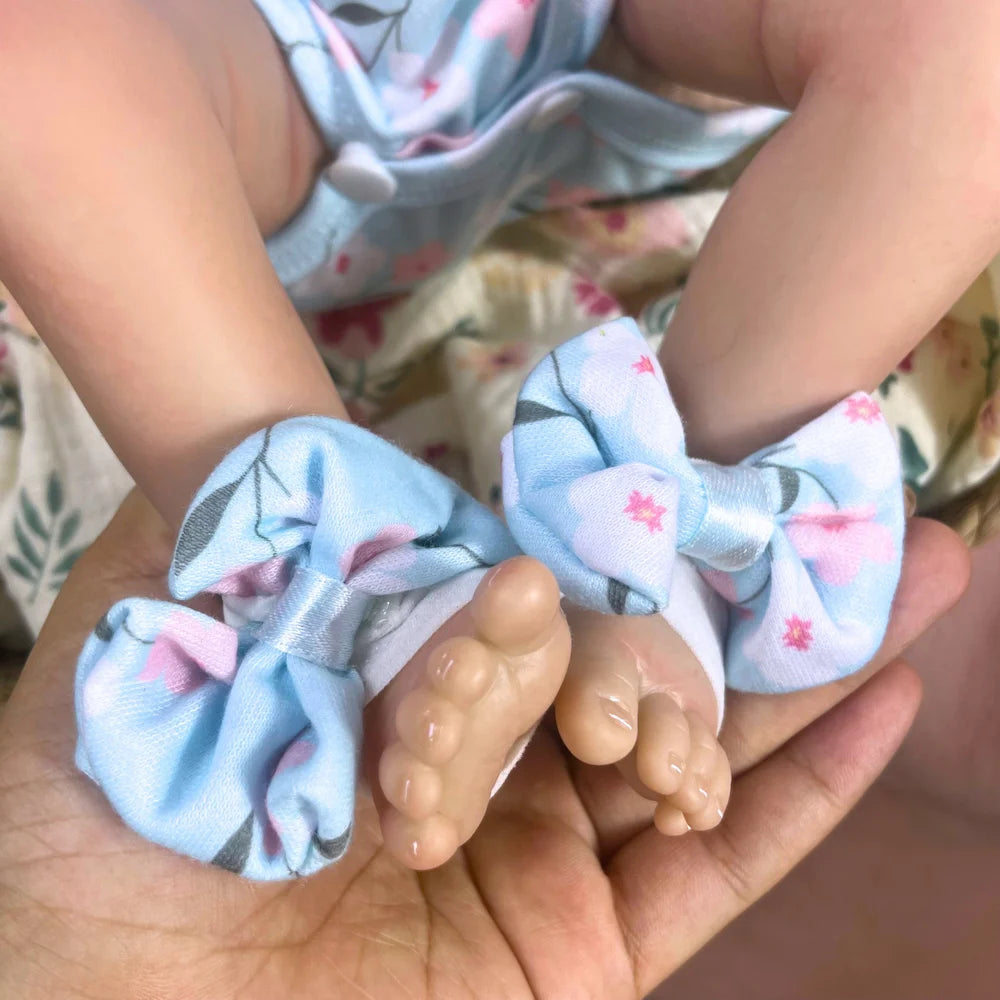 46CM Finished Reborn Baby Doll Felicia Newborn Open Blue Eyes Doll Soft Hand-Rooted Hair 3D Skin Tone Visible Veins Gift Toy